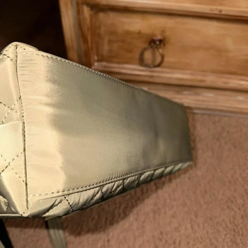 Like New~ Steve Madden Quilted Laptop Bag~ Olive Green~ Lots of Pockets (Bin 8)
